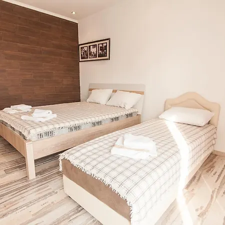 Rooms And Apartments Milana Bar Room photo