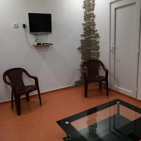Rooms And Apartments Milana Bar Exterior photo