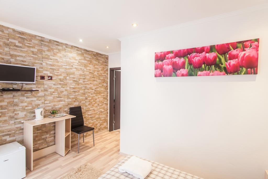 And Milana Apartment