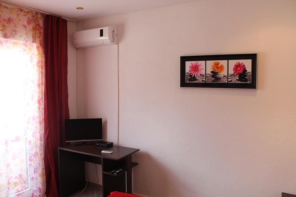 Apartment And Milana Bar