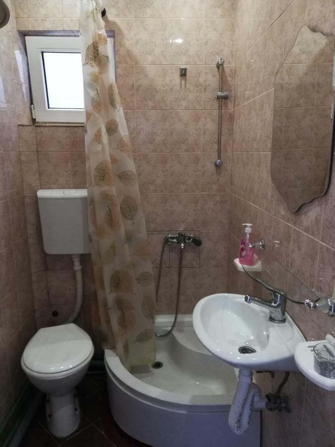And Milana Апартаменти Бар